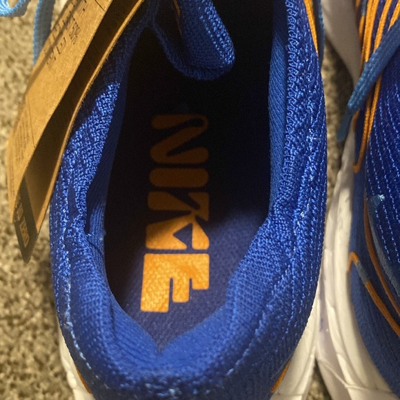 Nike ZoomX Blue and Orange Athletic Shoes - Picture 8 of 14